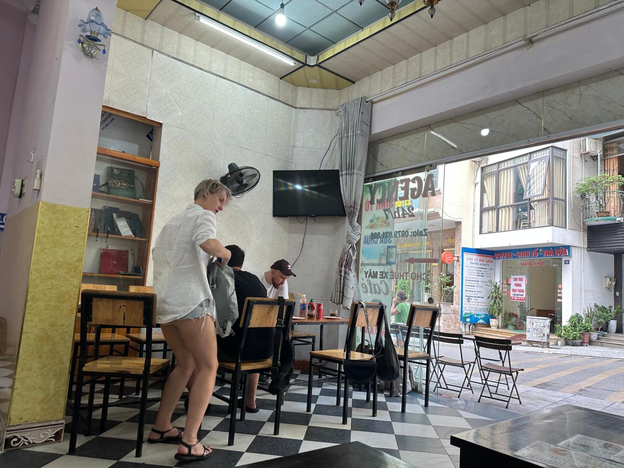 Discovery Travel Homestay Ha Long Exterior photo